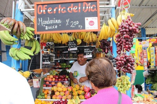 Apega lanza campaña para mejorar puestos de los mercados de Lima