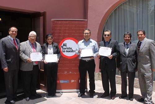 Mincetur reconoció a empresas turísticas de Ica y Arequipa por apoyar con sus compras a los pequeños productores