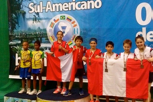 Badminton peruano logra 42 medallas en Brasil y regresa como Sub-campeon Sudamericano Juvenil