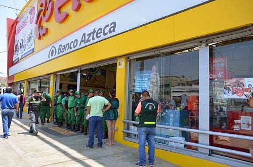 Clausuran tienda Elektra y sancionan a Carsa de Ventanilla