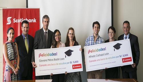 Scotiabank premió con becas  a estudiantes