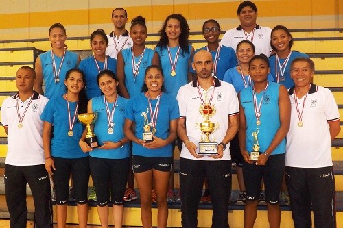 El equipo de voley de la Universidad San Martín recibe importante reconocimiento por Sudamericano de Voley