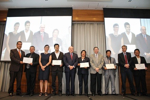 CONCYTEC reconoció a primeros 200 profesionales calificados como investigadores en ciencia y tecnología