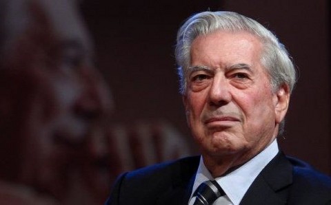 Mario Vargas Llosa rechazó la presidencia del instituto Cervantes en España