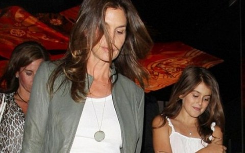 La hija de Cindy Crawford se convierte en imagen de Versace