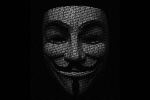 Anonymous 'desnudó' al director del FBI