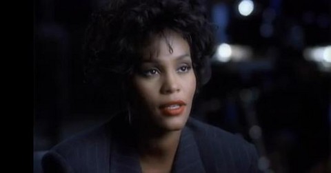 Whitney Houston entra en el Top 40 de los charts en el Reino Unido