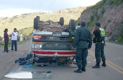 Despite de camioneta deja 4 muertos y 7 heridos en Huancavelica