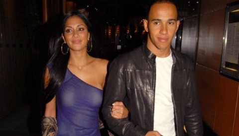 Lewis Hamilton tiene a su pareja fascinada