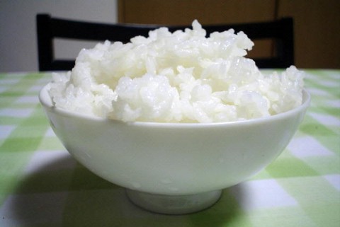 Consumir en exceso arroz blanco podría provocar diabetes de tipo 2