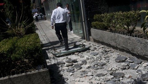 Al menos siete heridos se han registrado tras terremoto en México