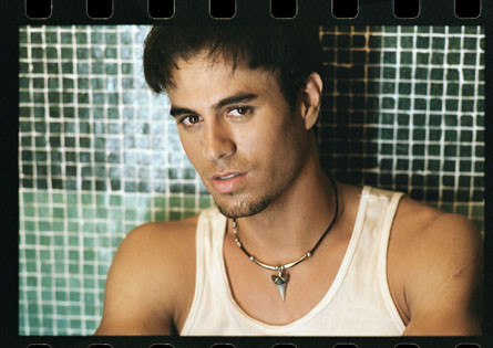 Enrique Iglesias debuta como empresario