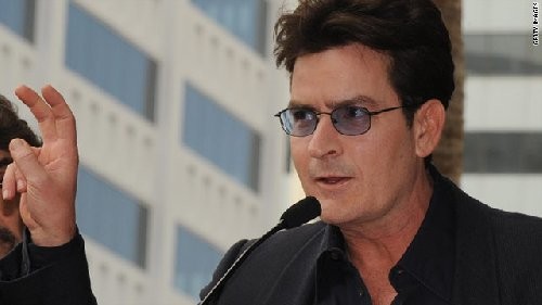 Charlie Sheen llega a un acuerdo con Warner Bros.