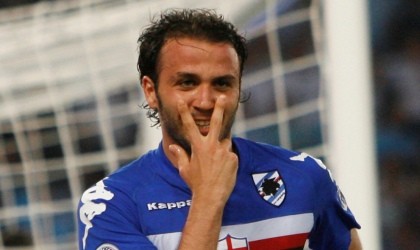 Pazzini coquetea con el Real Madrid