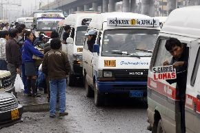 Cerca de 2 mil combis y buses antiguos de Lima serían chatarreados