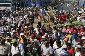 Trabajadores de Andahuasi protestarán hoy frente al Parlamento