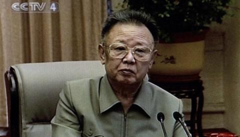 Con homenaje: Corea del Norte despide restos de Kim Jong - Il