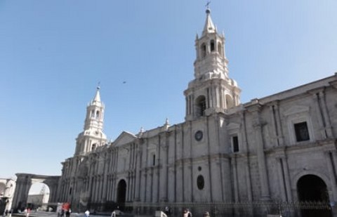 Interpretan los mejores temas de Beethoven en la Catedral de Arequipa