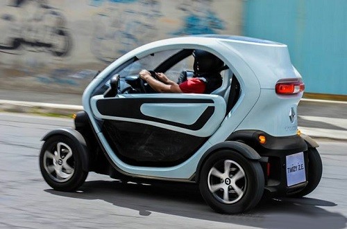 El Renault Twizy, abrió el circuito de Riobamba CADCH 2016