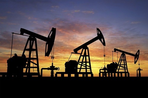 Barril de petróleo caería hasta los 38.30 dólares en las próximas semanas