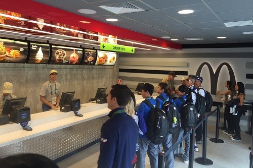 McDonalds abrió el Restaurante Oficial en la  Villa Olímpica en Rio de Janeiro