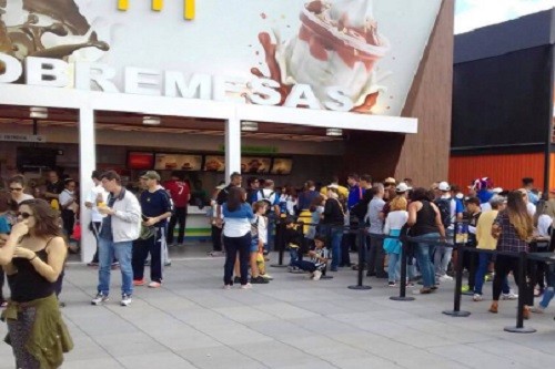 El Restaurante Oficial de McDonalds en la Villa Olímpica rompió récords de visitas de atletas