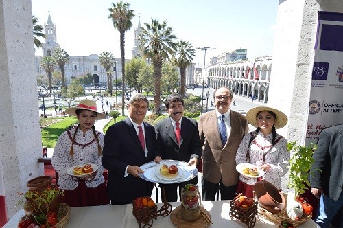 Se busca obtener un Récord Guinness con el plato de rocoto relleno más grande del mundo