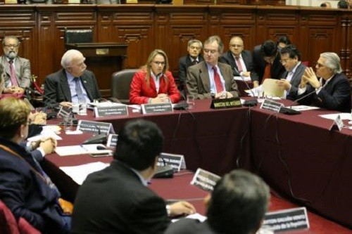Ministro de interior confirma existencia de un grupo irregular en la PNP