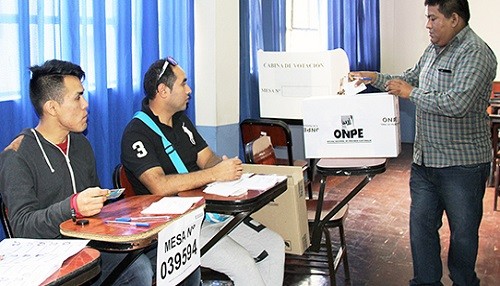 ONPE plantea al Congreso otorgar estipendio de S/. 113 a los miembros de mesa