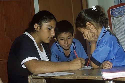 CNE presenta publicación ENDO 2014 sobre docentes peruanos este 06 de octubre