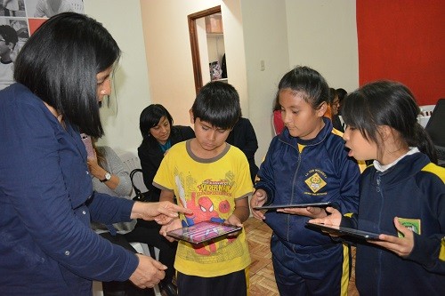 Más de 60 niños y adolescentes con discapacidad auditiva mejorarán su educación con proyecto tecnológico