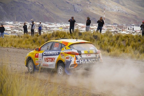 Hart y Dasso encabezan la Ss2000 en Caminos del Inca