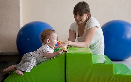 Maternelle presenta taller gratuito para motivar los sentidos del bebé