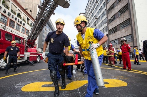 Mil 500 agentes municipales vigilarán mercados de Lima durante campaña navideña