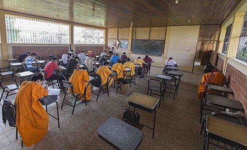 Más de 26 estudiantes de 5 comunidades nativas del Bajo Urubamba obtienen becas universitarias gratuitas