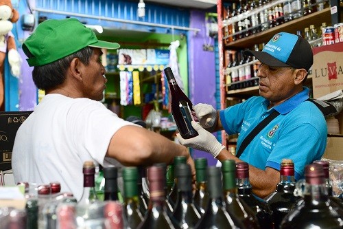 Licores bambas fueron decomisados en operativo sorpresa en Ventanilla