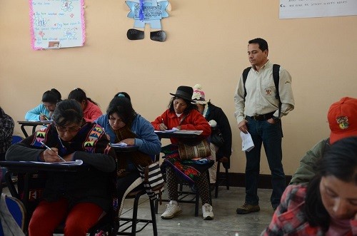 SERNANP: Reserva Paisajística Nor Yauyos Cochas promueve iniciativa 'Padres que leen, hijos que leen'