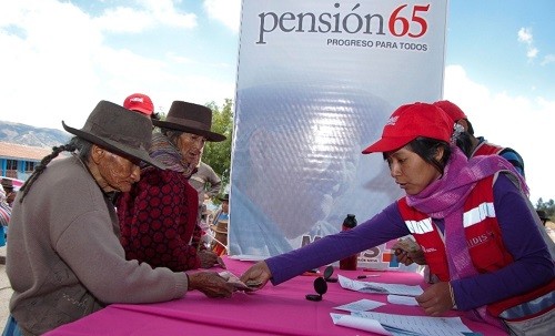 El 28,3% de la población de 65 y más años de edad accedió al Programa Social Pensión 65
