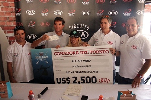 Kia premió a campeones de surf de 14 años con cinco mil dólares