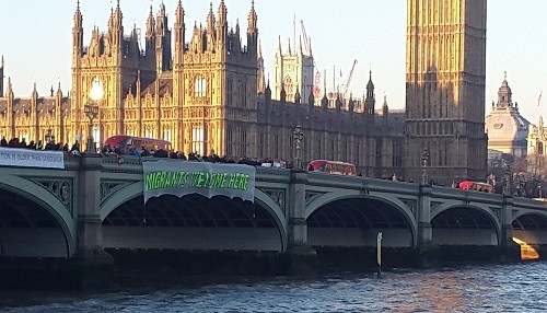 Manifestantes del Reino Unido se movilizan contra Trump [FOTOS]