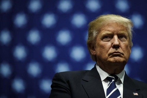 Más estadounidenses apoyan la prohibición de inmigración de Donald Trump