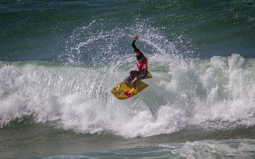 César Bauer listo para enfrentar nueva temporada en el Mundial de Bodyboard