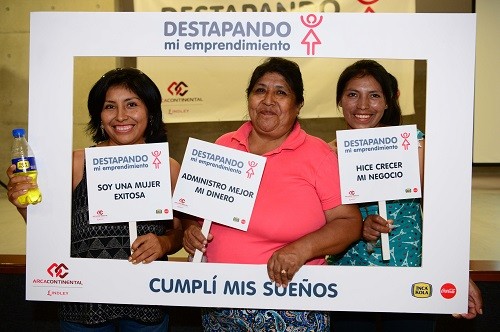 Sistema Coca-Cola capacitó a más de 32 mil mujeres como parte de su cadena de valor en Perú