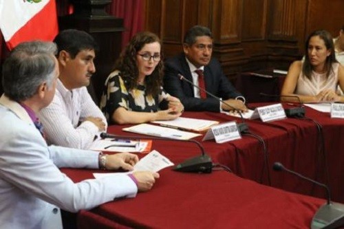 Liga Perú-Venezuela rechaza autogolpe de Maduro