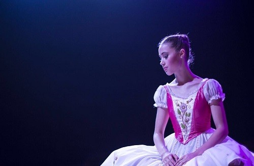 Arianna Crosato, la única representante del Perú que participará en la final del Gran Prix de Ballet