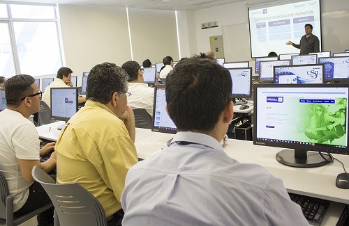 USIL digitaliza la formación de sus catedráticos