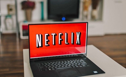 ESET advierte sobre un nuevo engaño en WhatsApp que ofrece Netflix gratis