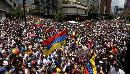 Jóvenes activistas y un ex militar asesinados en Venezuela