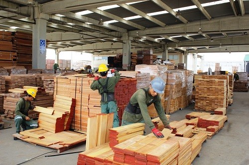 Exportaciones peruanas generaron 833 mil empleos