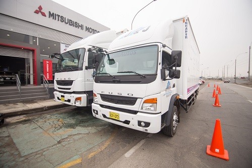 LimAutos entrega nueva flota de camiones Fuso a J&J Transporte y Soluciones Integrales